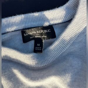 banana republic sweater, new like/ barley worn.
